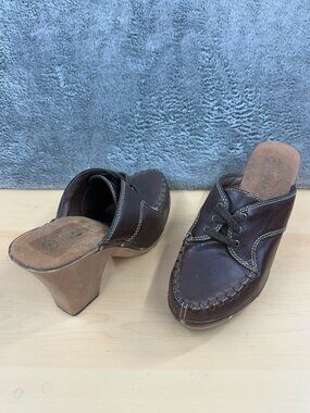 Vintage Y2K Boho Highlights Brown Leather Heeled Mules Moccasin Clogs